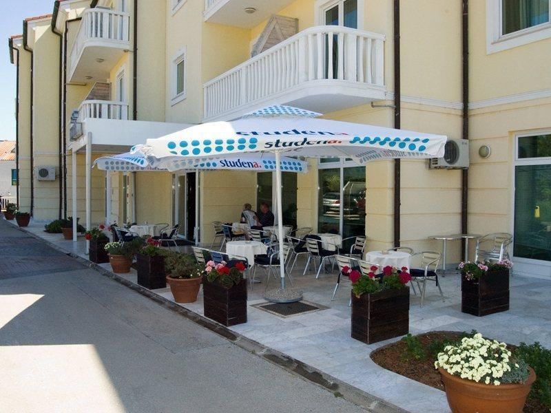 Hotel Arcus Residence メドゥリン エクステリア 写真