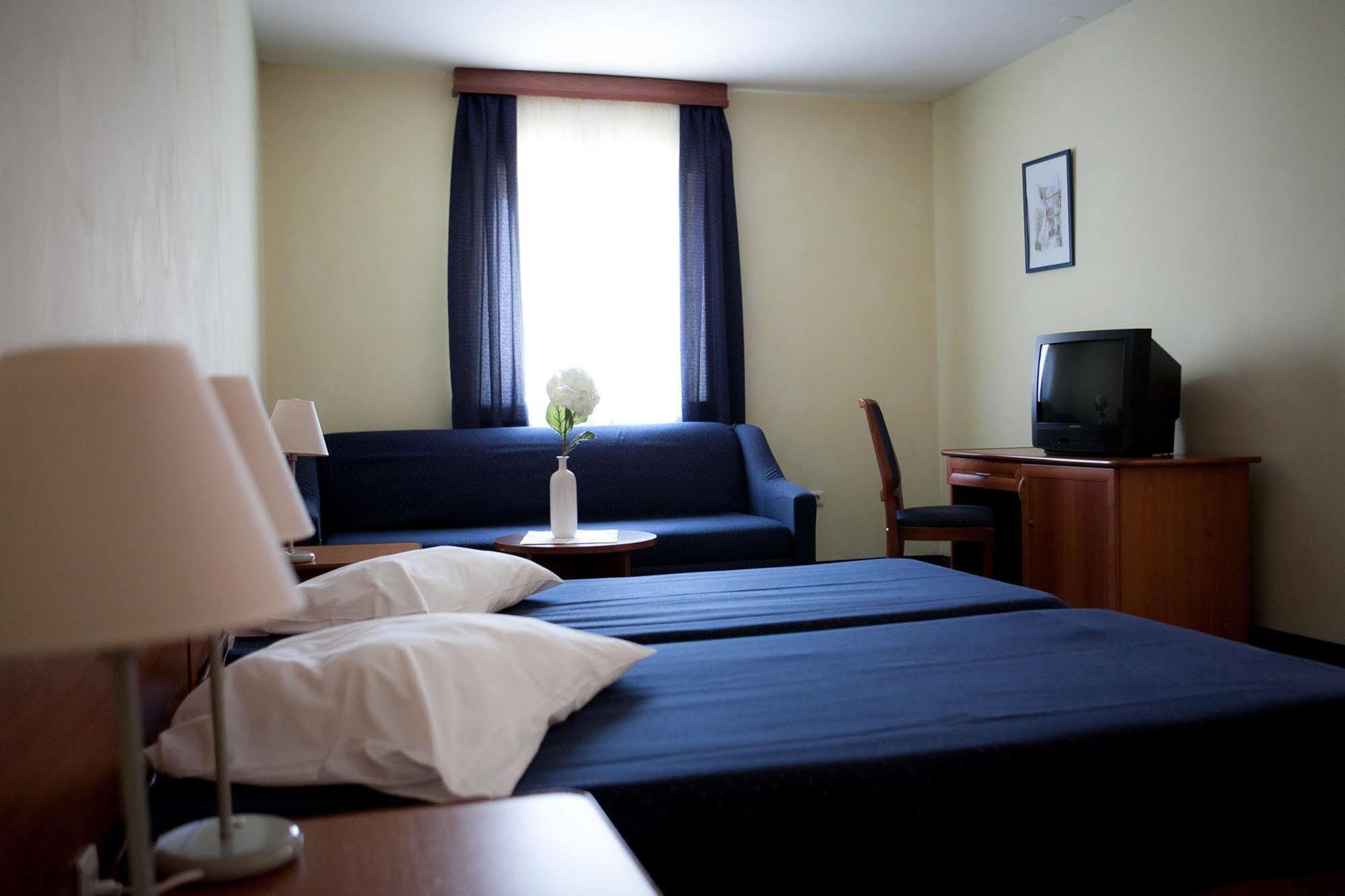Hotel Arcus Residence メドゥリン エクステリア 写真