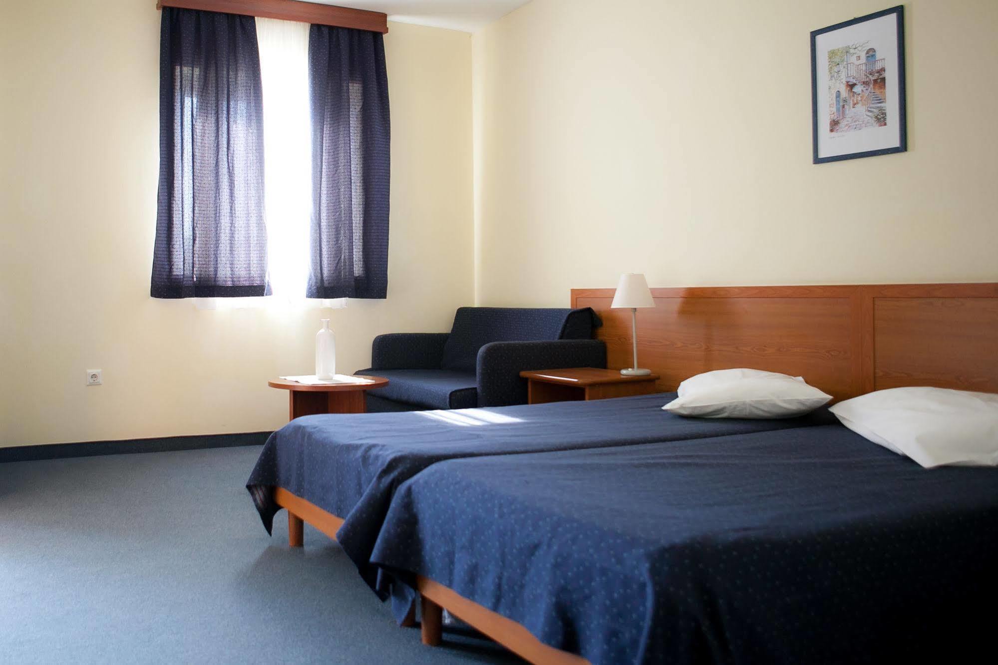 Hotel Arcus Residence メドゥリン エクステリア 写真