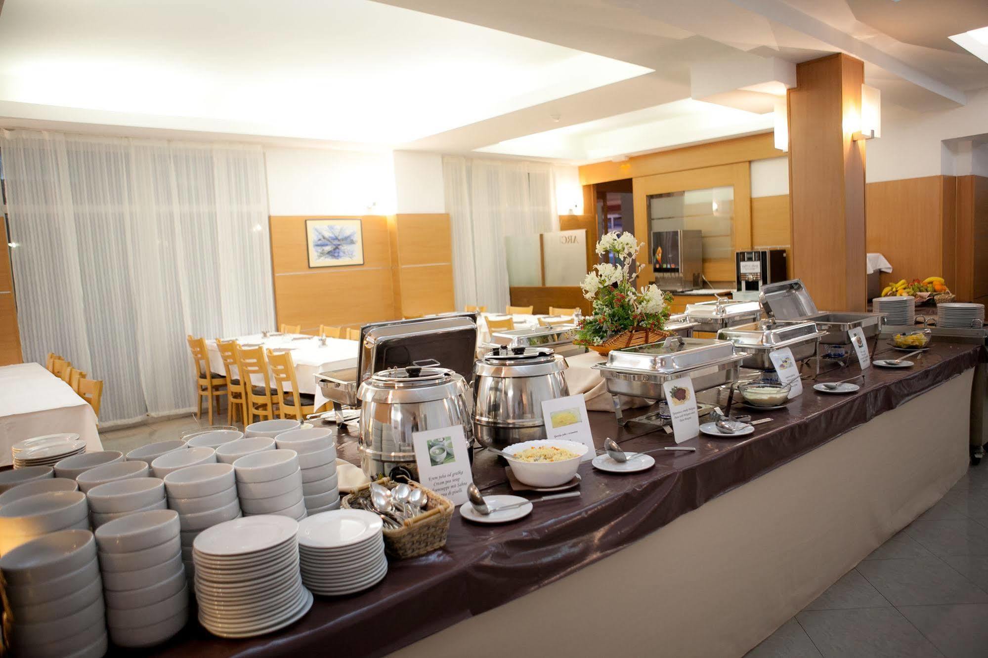 Hotel Arcus Residence メドゥリン エクステリア 写真